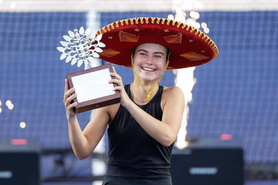 Iva Jovicová slaví triumf na turnaji v Guadalajaře.