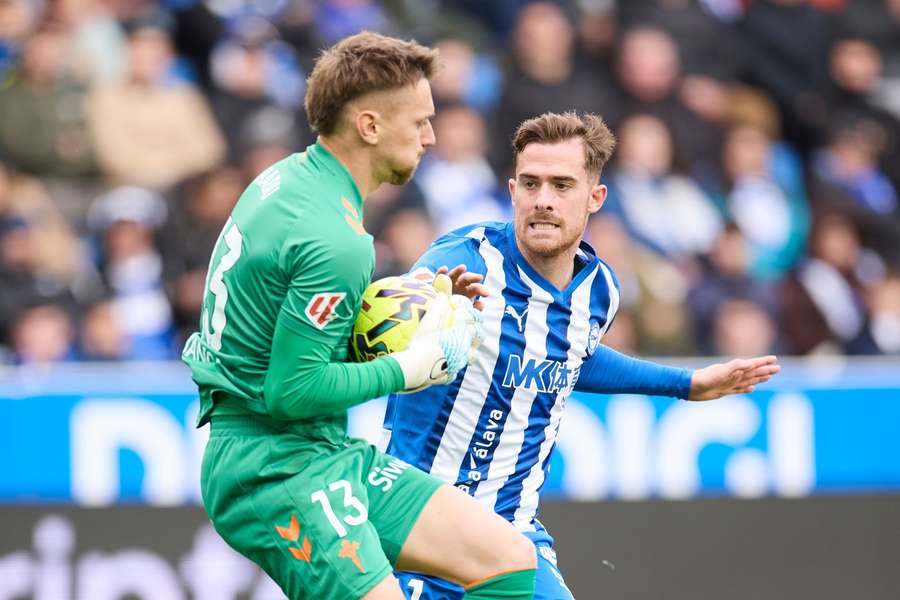 Ionuț Radu a închis poarta în meciul cu Alaves