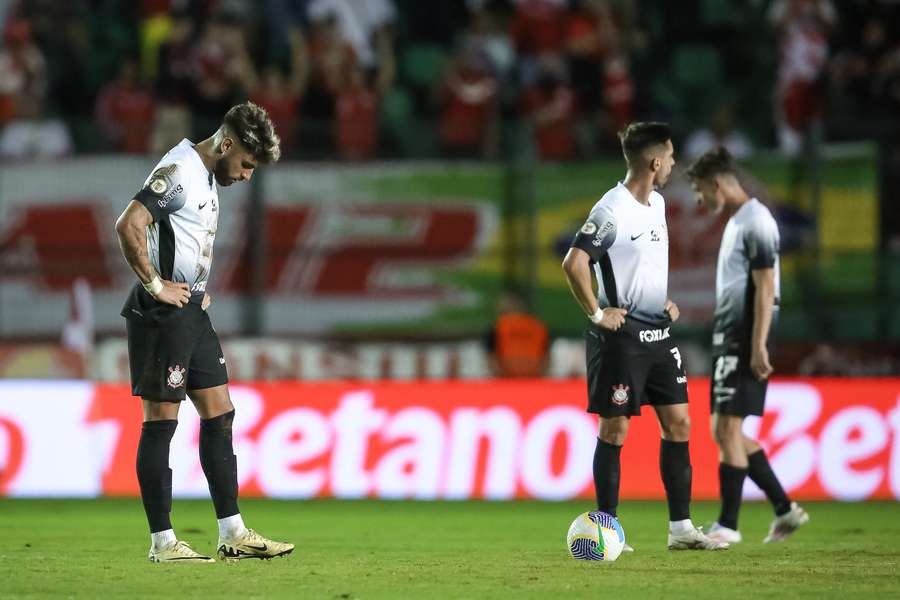 Corinthians chegou ao sexto jogo seguido sem vencer na Série A
