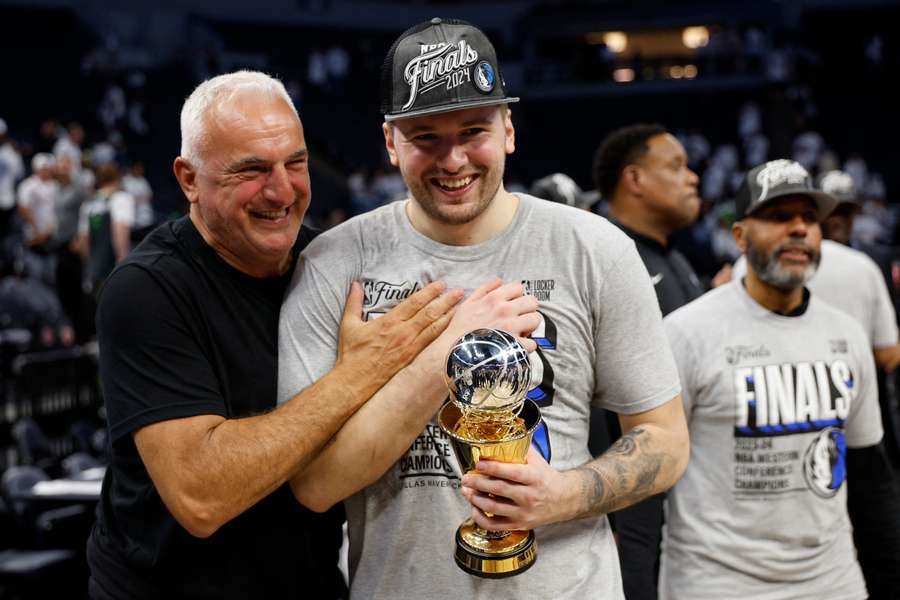 Sasa (I) y Luka Doncic (D)