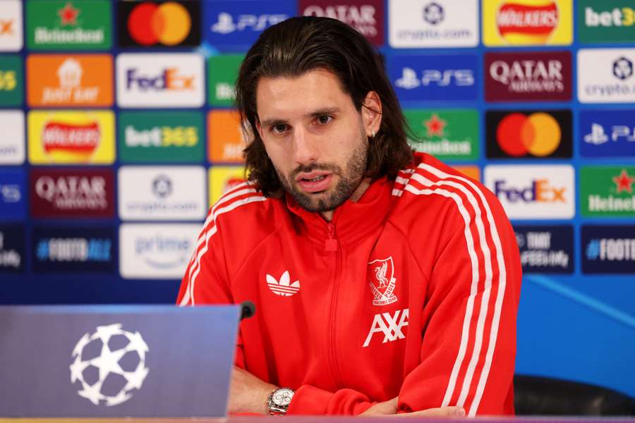 Szoboszlai face à la presse ce lundi.