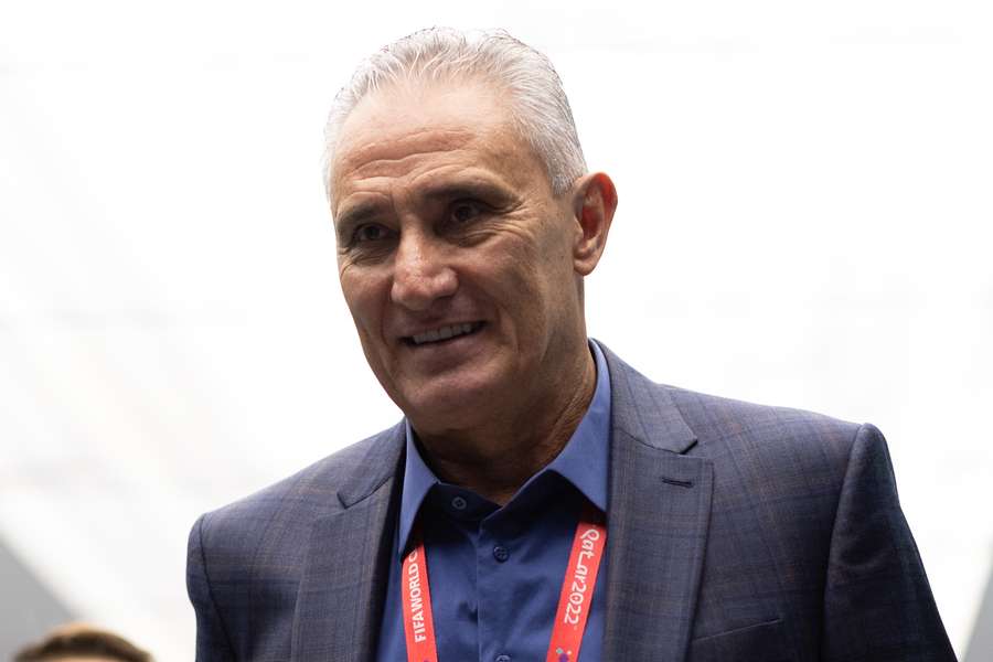 Tite assinou contrato com o Flamengo até o fim de 2024