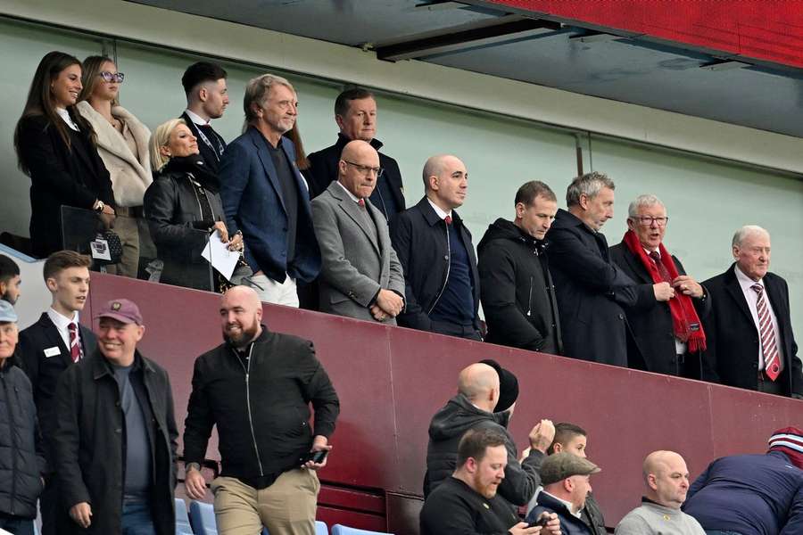 Sir Alex Ferguson presente nas bancadas