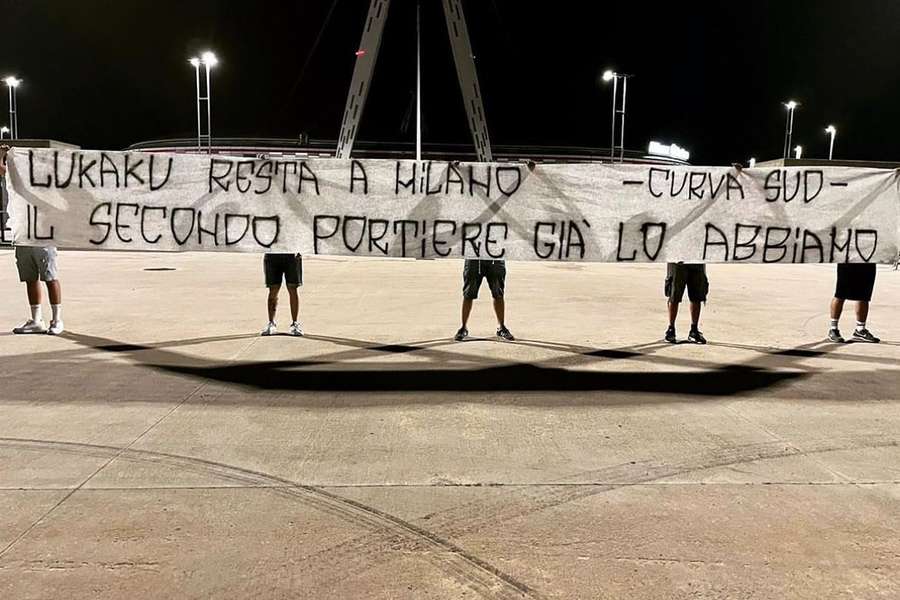 A faixa exibida no estádio da Juventus