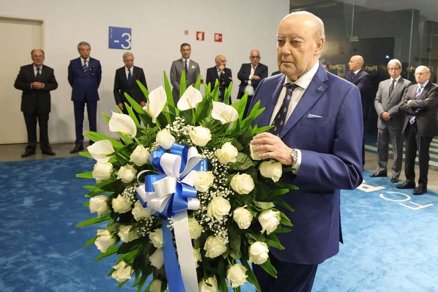 Pinto da Costa vai a enterrar na segunda-feira
