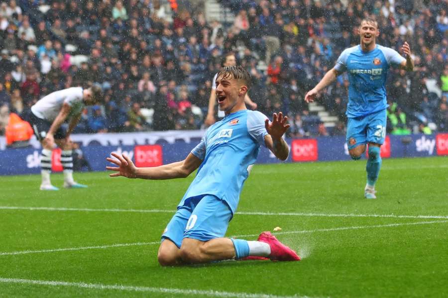 Jack Clarke celebrates Sunderland's third goal