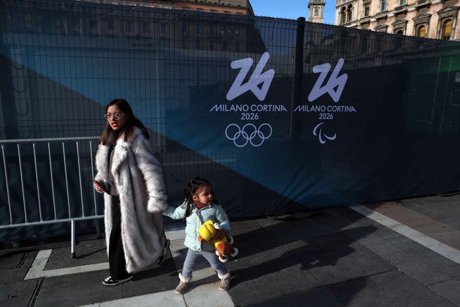 Milão finaliza os preparativos antes do início dos Jogos.