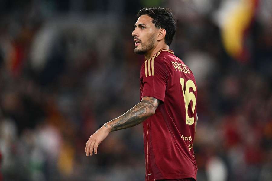 Leandro Paredes é colega de Dybala na Roma