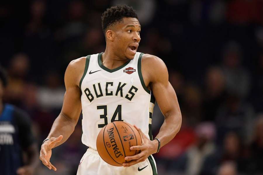 Giannis Antetokounmpo falha Mundial