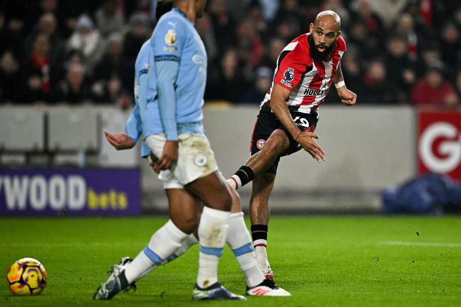 Mbeumo en su partido ante el Manchester City