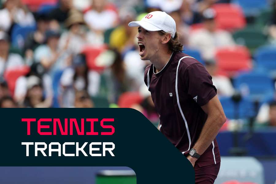 Alex de Minaur celebrates Alex de Minaur celebrates