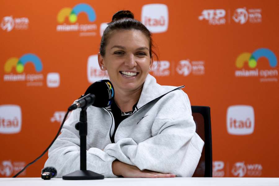 Simona Halep e în cărți pentru Wimbledon