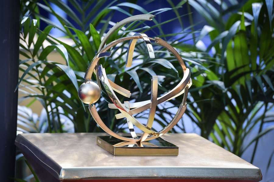 Le trophée UNFP.