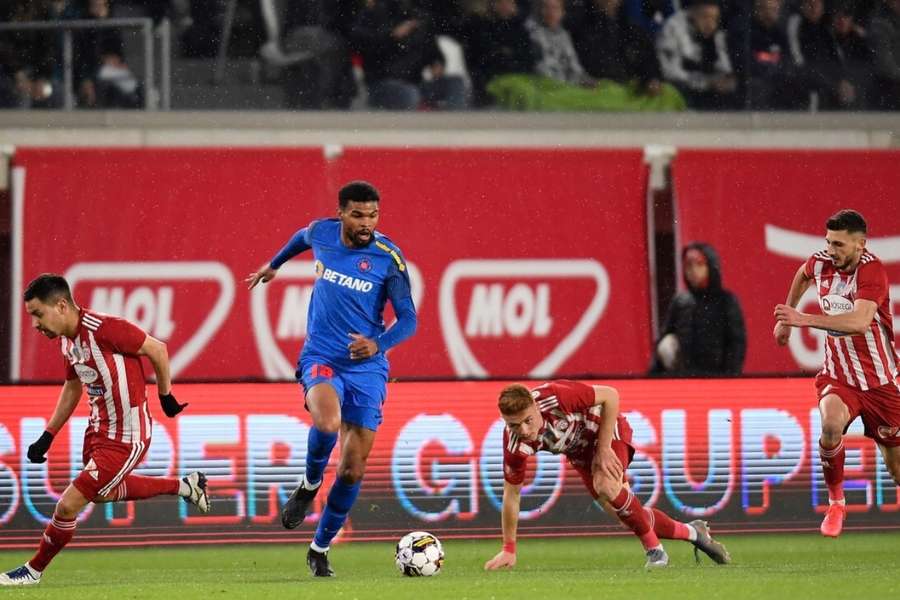FCSB va simți probabil lipsa mijlocașului cheie Malcom Edjouma