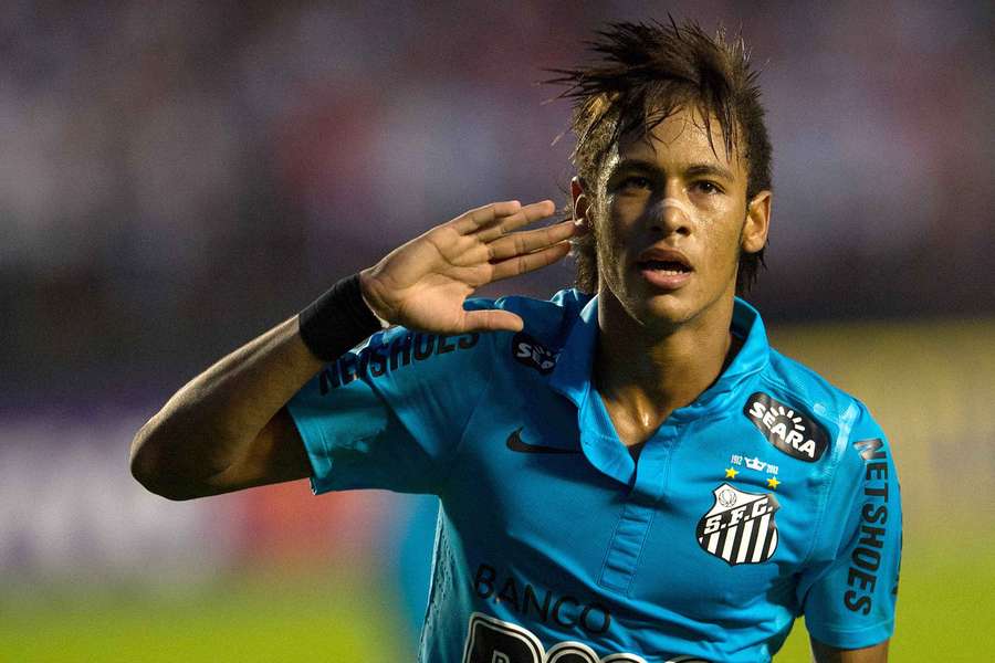 Neymar s-a remarcat la Santos între 2009 și 2013
