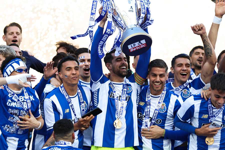 FC Porto defronta o Torreense na Supertaça Cândido de Oliveira FC Porto defronta o Torreense na Supertaça Cândido de Oliveira
