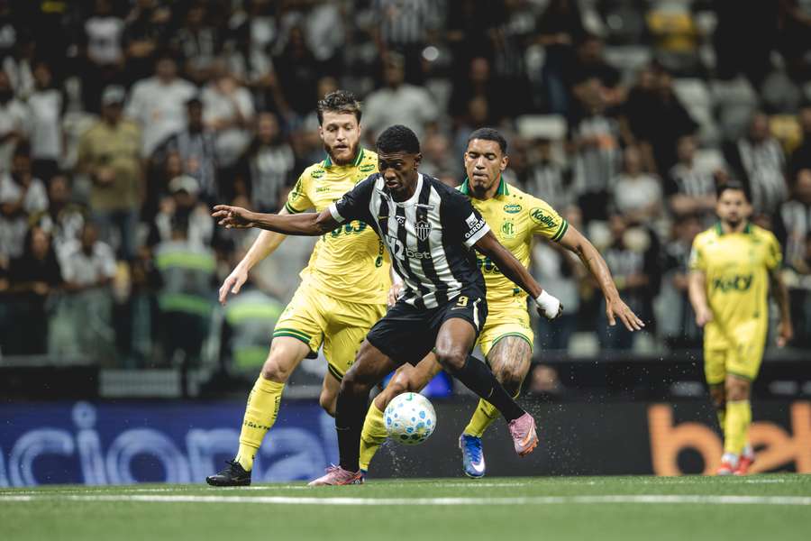 Galo tirou proveito da presença do Mirassol no Z4