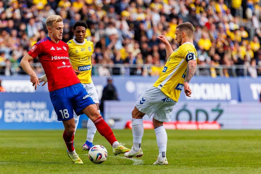 Niedziela z Ekstraklasą: Cracovia remisuje z Arką, Raków wyszarpał punkt w Lublinie