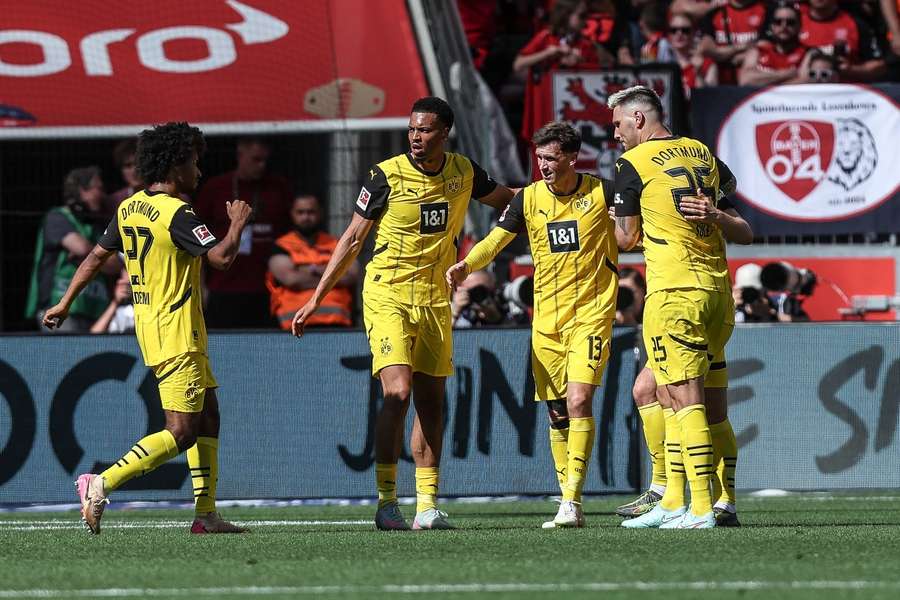 Dortmund s'impose à Leverkusen et peut croire à la Ligue des champions