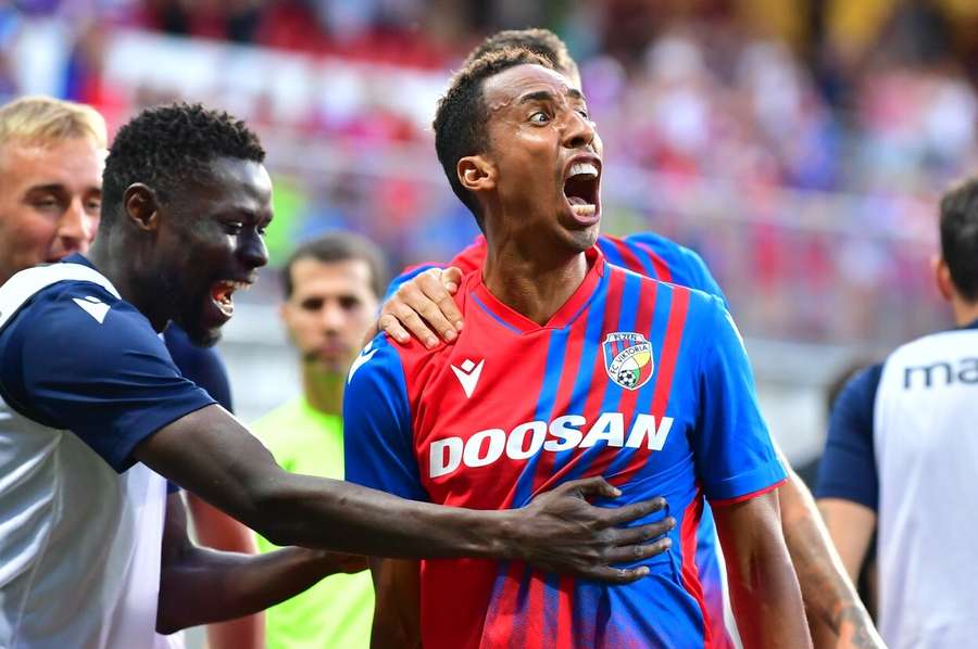 Jhon Mosquera scores for Viktoria Plzen as they ease past Sheriff Tiraspol