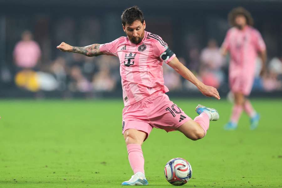 Messi sa utrhol z reťaze. Messi sa utrhol z reťaze.