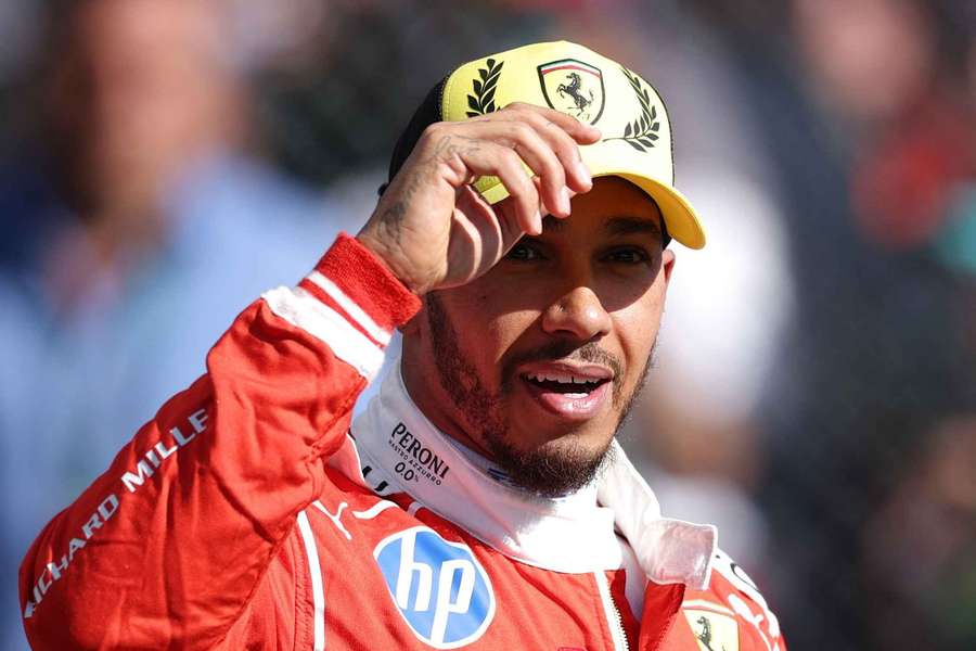 Lewis Hamilton holt sich die Pole. Lewis Hamilton holt sich die Pole.