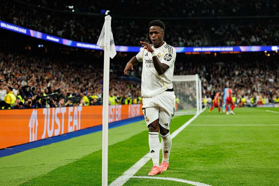 Tanečná oslava gólu Viníciusa.