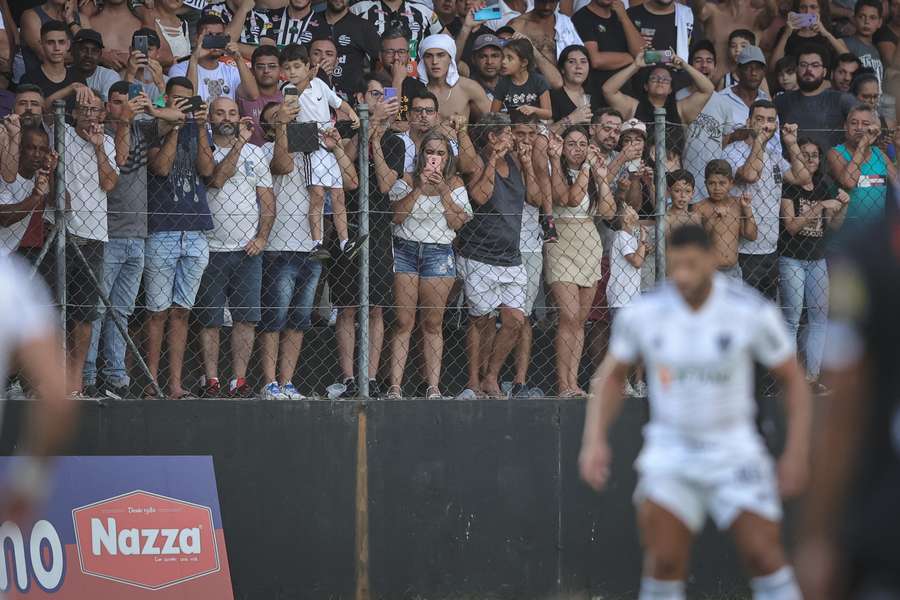 Estádio em São João del-Rei mantém estilo raiz com capacidade para 2.000 pessoas