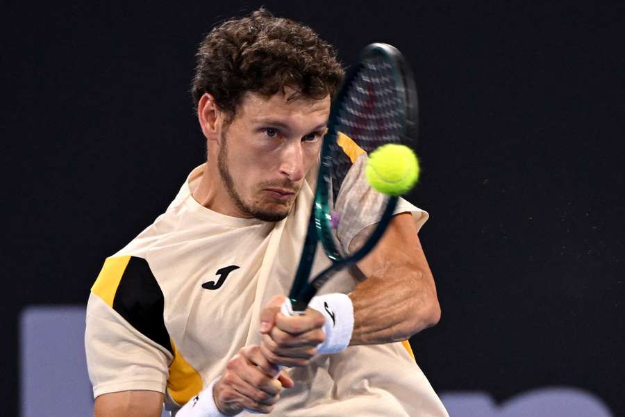 Pablo Carreño golpea la bola