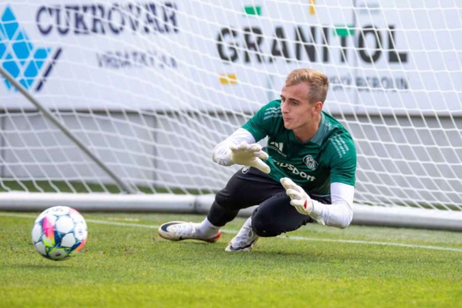 Brankář Tadeáš Stoppen bude působit v Artisu Brno. Brankář Tadeáš Stoppen bude působit v Artisu Brno.