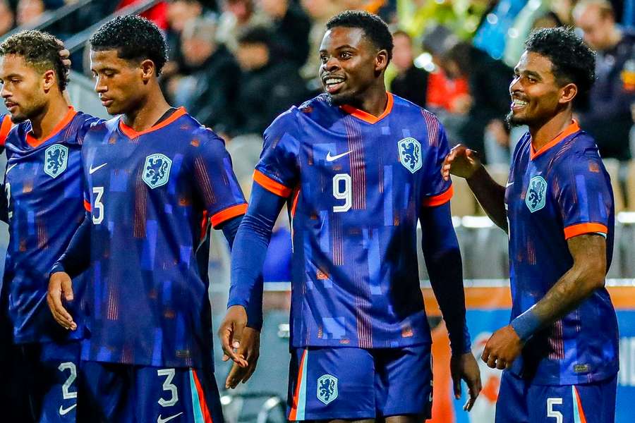 Jong Oranje viert de 3-1 van Noah Ohio