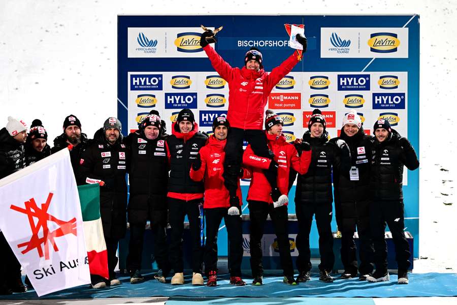 Stoch po ostatnim w karierze TCS: zrobiło się sentymentalnie, gdy usłyszałem aplauz kibiców Stoch po ostatnim w karierze TCS: zrobiło się sentymentalnie, gdy usłyszałem aplauz kibiców