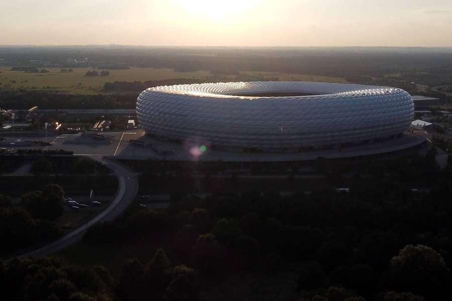 Plac wokół Allianz Arena będzie nosił imię legendarnego Franza Beckenbauera