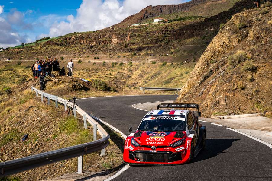 Ogier slaví další vítězství.