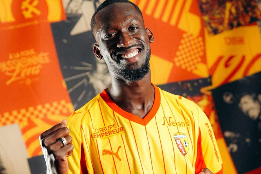 DONE DEAL: Brighton sell Sima to Lens