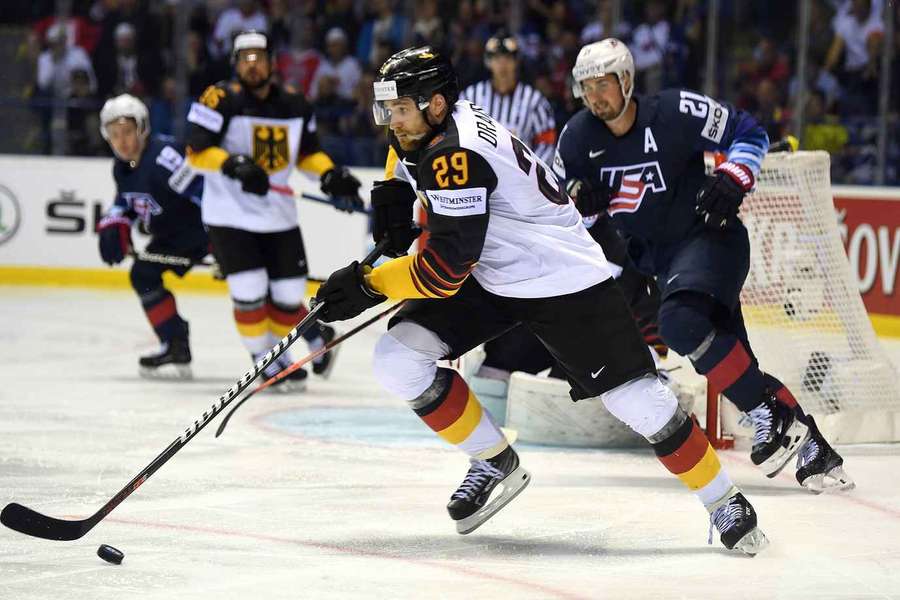 Draisaitl v zápase proti USA na "slovenských" MS 2019. Draisaitl v zápase proti USA na "slovenských" MS 2019.