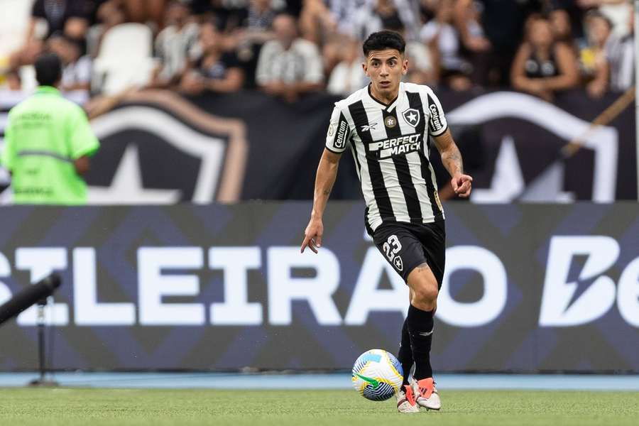 Thiago Almada fez 26 jogos pelo Botafogo
