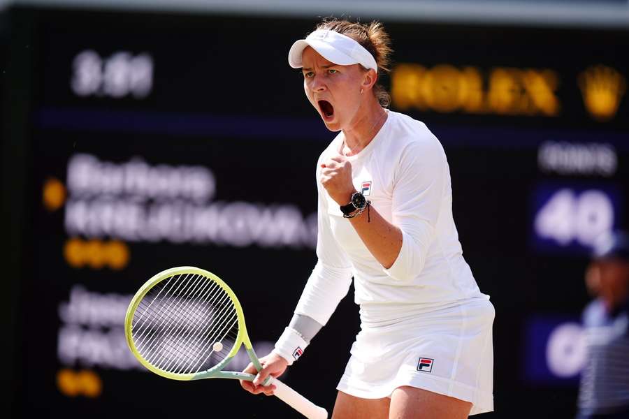 Barbora Krejčíková ovládla dvouhru ve Wimbledonu.