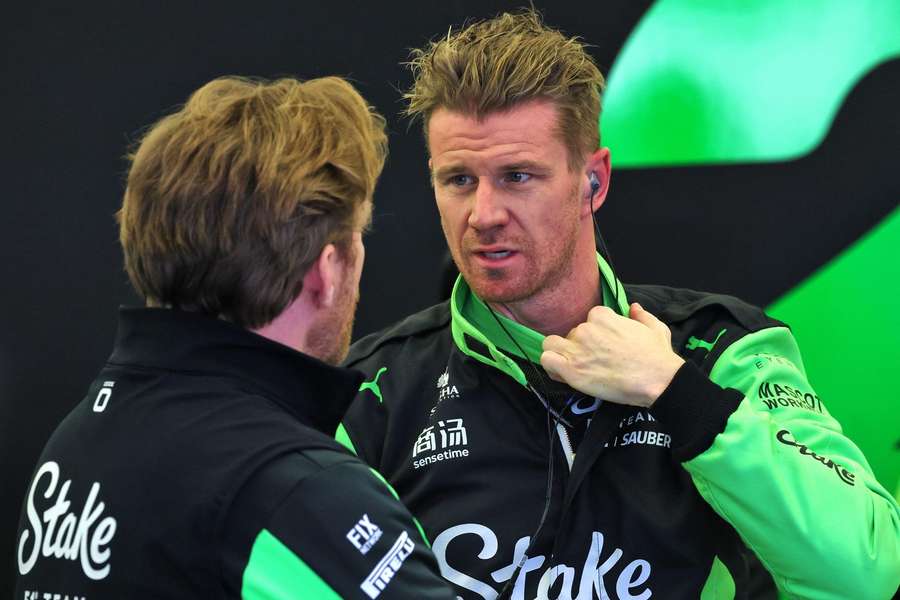 Nico Hülkenberg in seinem neuen Rennanzug.