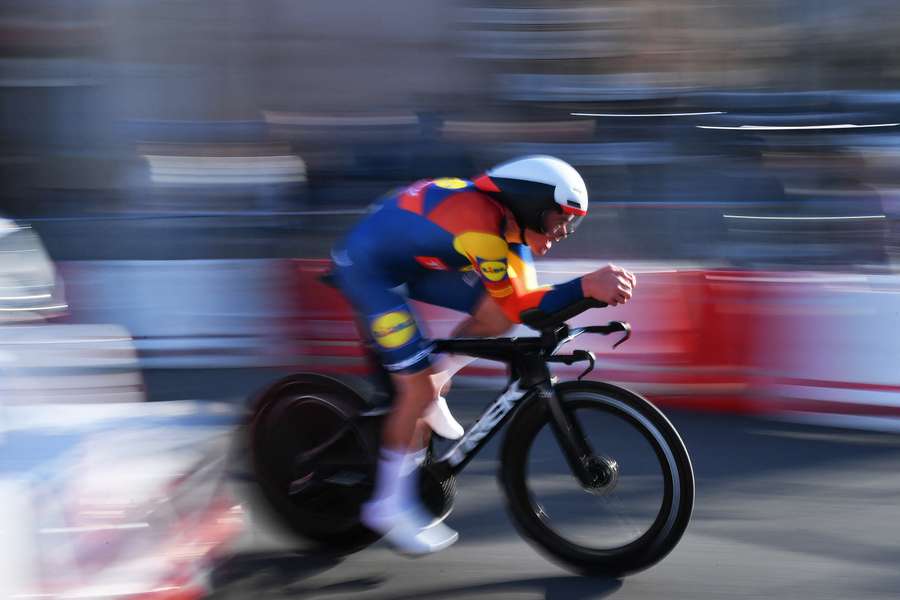 Mads Pedersen de la Lidl-Trek în timpul Etoile de Besseges 2024