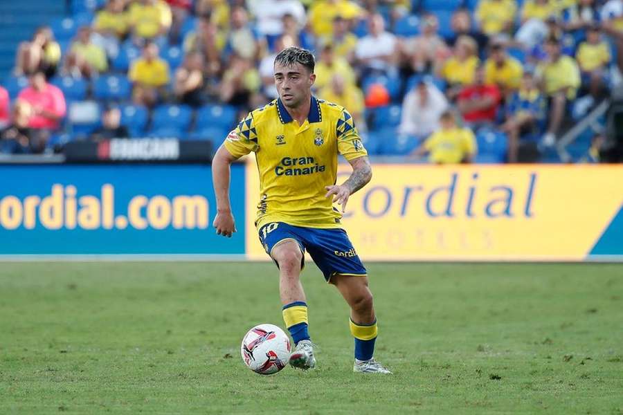 Las Palmas midfielder Moleiro admits Barcelona hopes