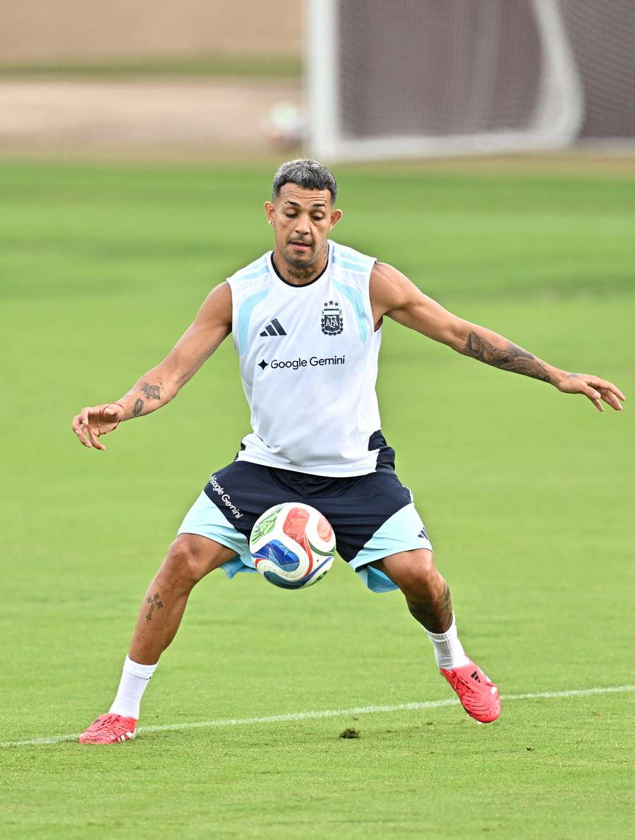 Medina en entrenamiento Medina en entrenamiento
