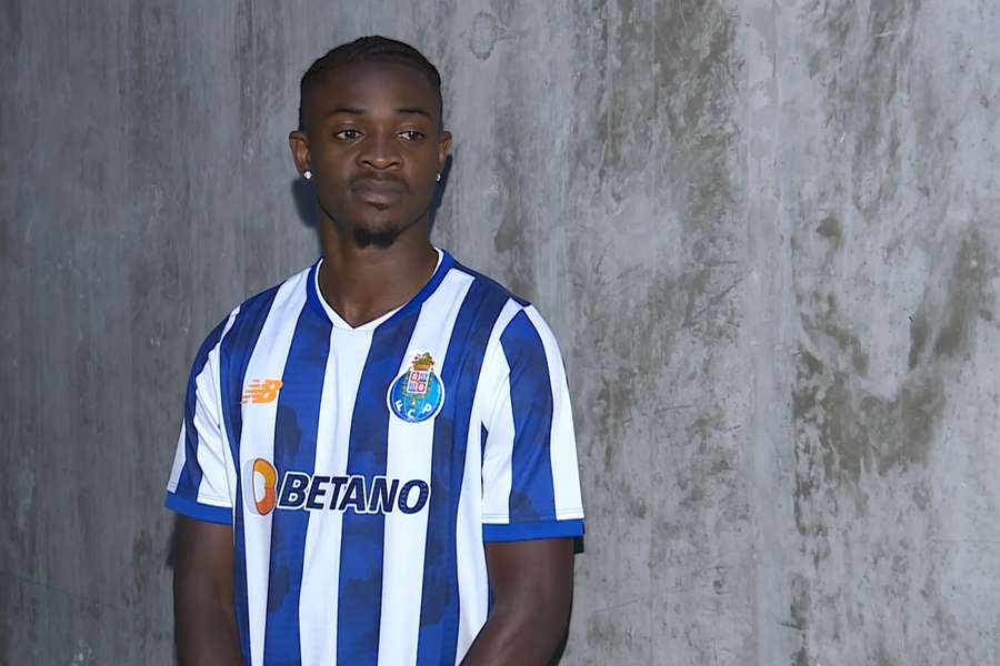 Domingos Andrade leva 45 jogos oficiais pelo FC Porto B Domingos Andrade leva 45 jogos oficiais pelo FC Porto B