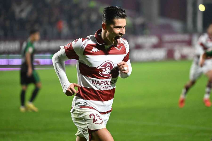 Alex Dobre, tot mai aproape de despărțirea de Rapid Alex Dobre, tot mai aproape de despărțirea de Rapid