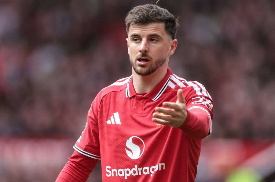 Man United boss Michael Carrick provides Mason Mount injury update Man United boss Michael Carrick provides Mason Mount injury update