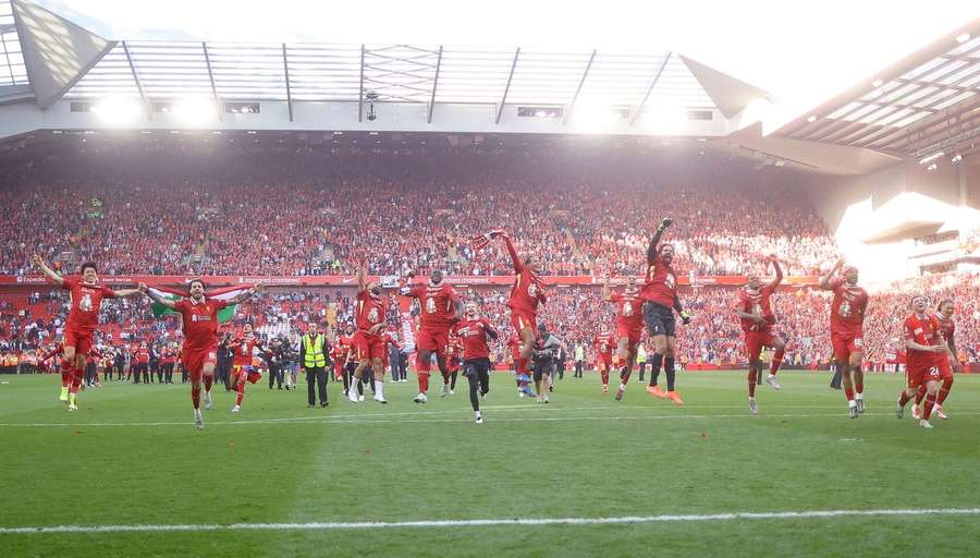 More than 60,000 fans celebrating the English title