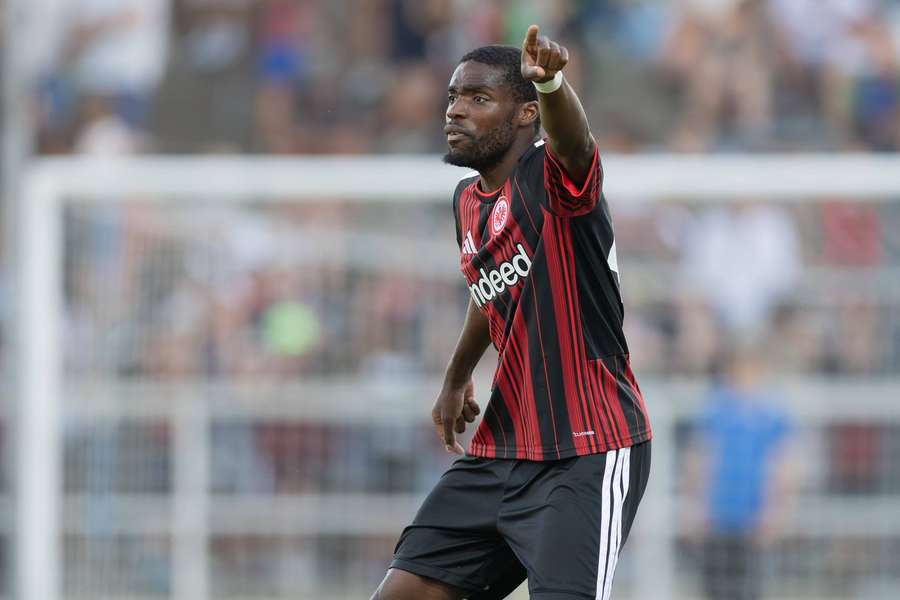 Nice monitor Frankfurt outcast Nkounkou amid Bard exit plans