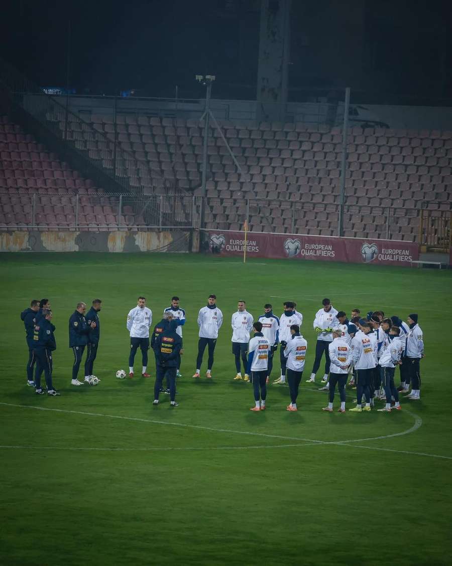 Tricolorii la antrenament Tricolorii la antrenament