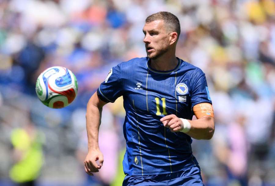 Dzekos Bosnier nehmen zum ersten Mal an der K.o.-Runde einer WM teil