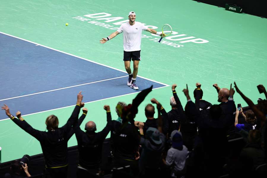 Tenis Flash: Niemcy czy Holendrzy powalczą o triumf w Pucharze Davisa? Tenis Flash: Niemcy czy Holendrzy powalczą o triumf w Pucharze Davisa?